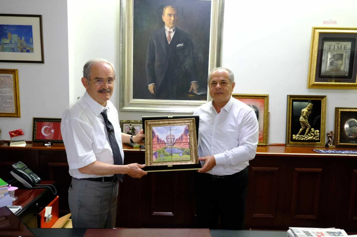 Kemerhisar Belediye Başkanı Oya\'dan Yılmaz Büyükerşen\'e Ziyaret