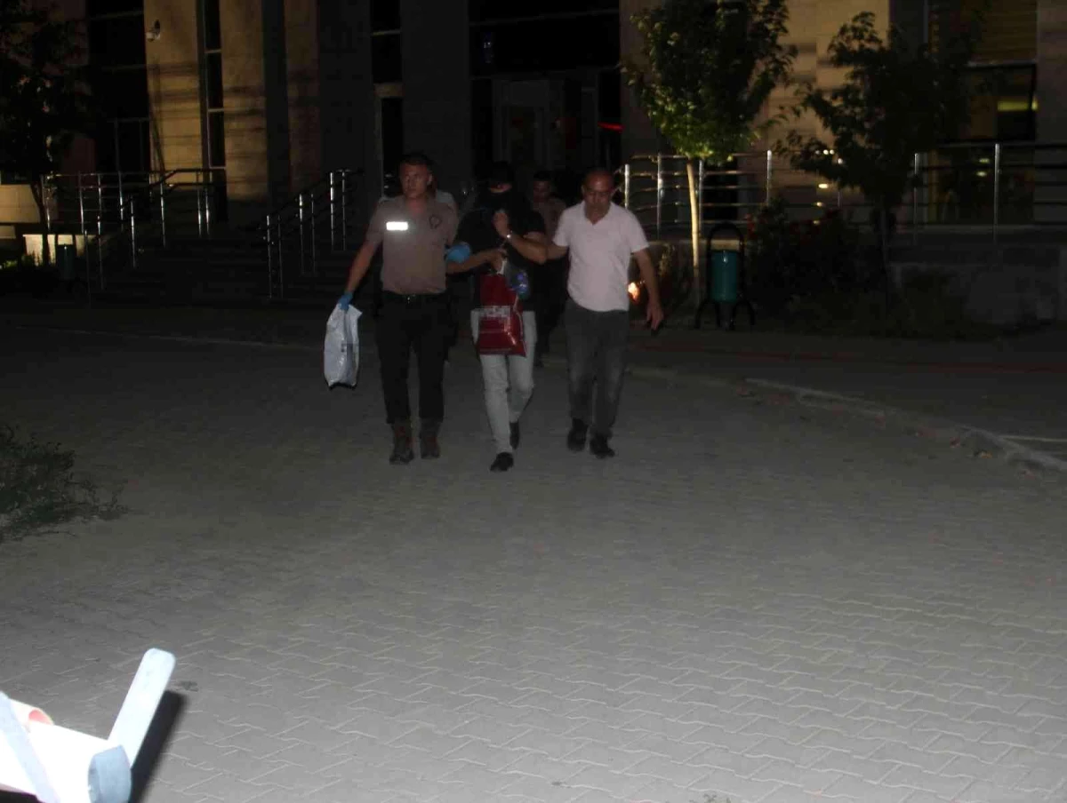 Konya\'da zehir tacirlerine operasyon: 3 tutuklama
