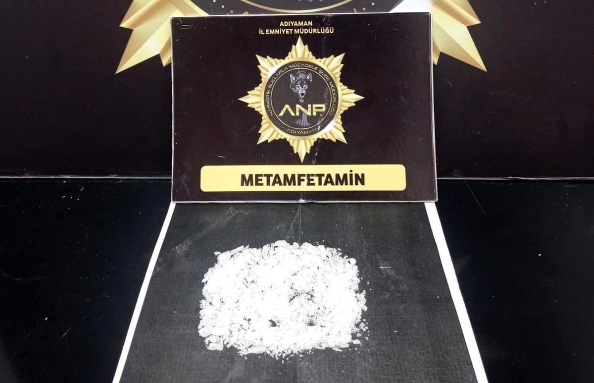 Polis uyuşturucu tacirlerine göz açtırmıyor