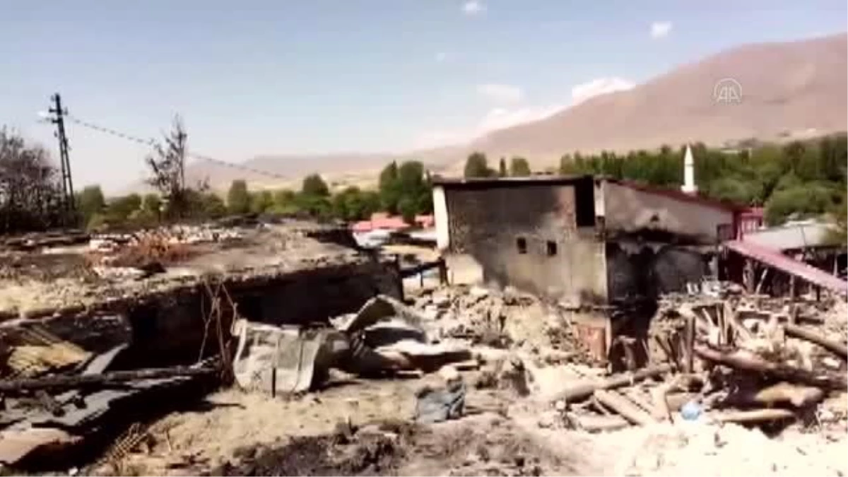 Yangında yaralanan Erzurumlu yaşlı çift, hasar gören evlerinin onarılmasını istiyor