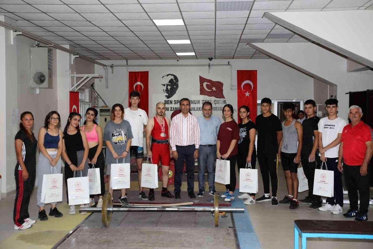 Adıyamanlı sporcu Türkiye 2.\'si oldu