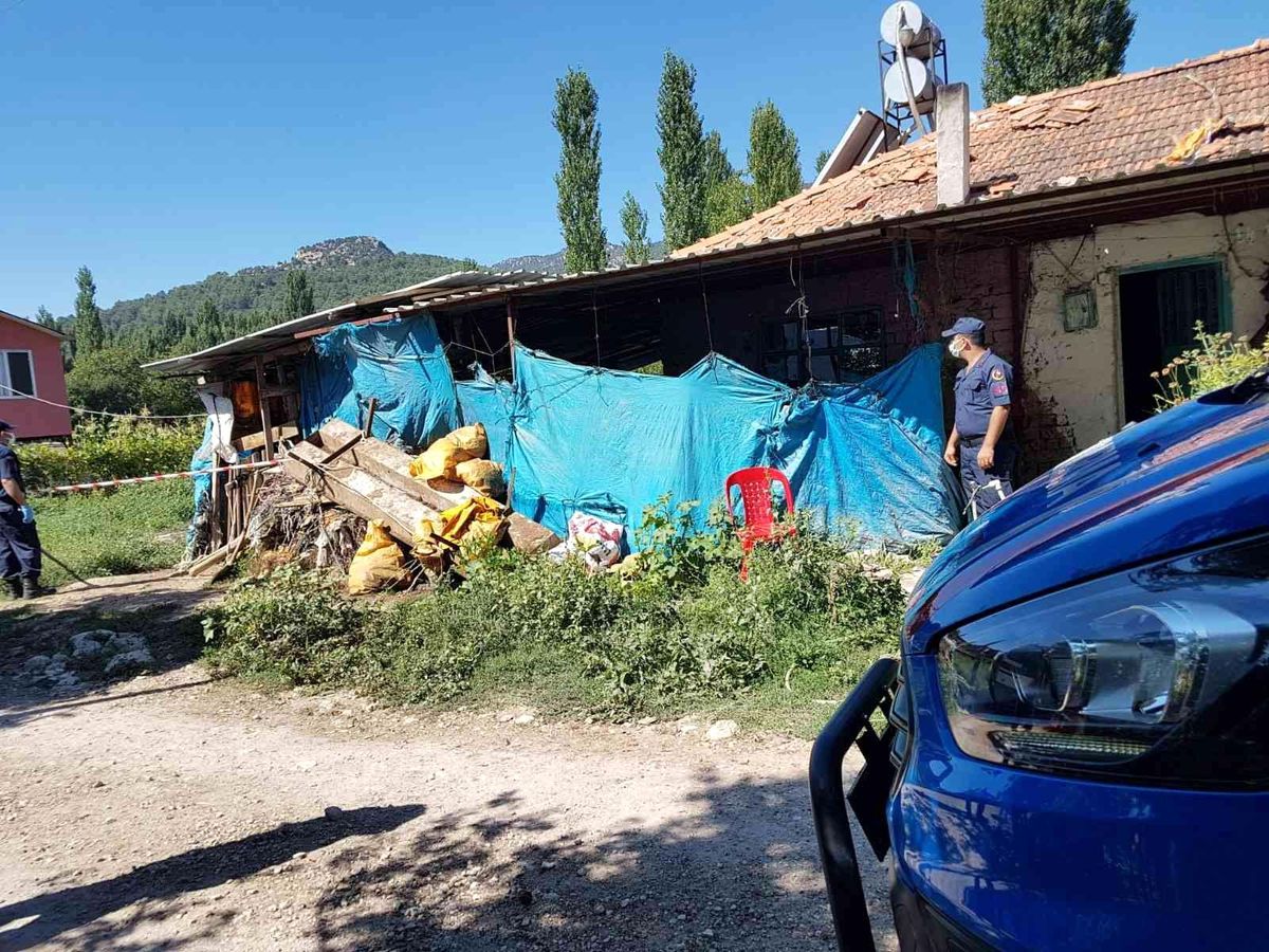 Burdur\'da genç kadın, ahırda ölü bulundu