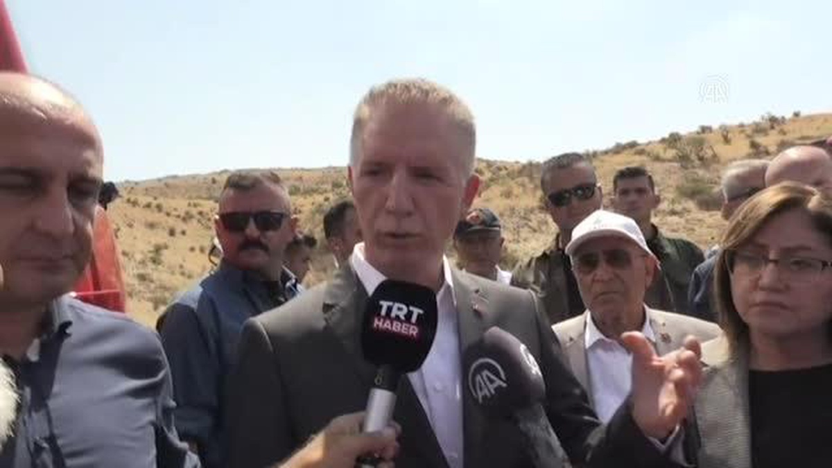 GAZİANTEP - Kaza yapan araca müdahale eden ekiplere yolcu otobüsü çarptı, 16 kişi öldü - Vali Gül\'ün açıklaması