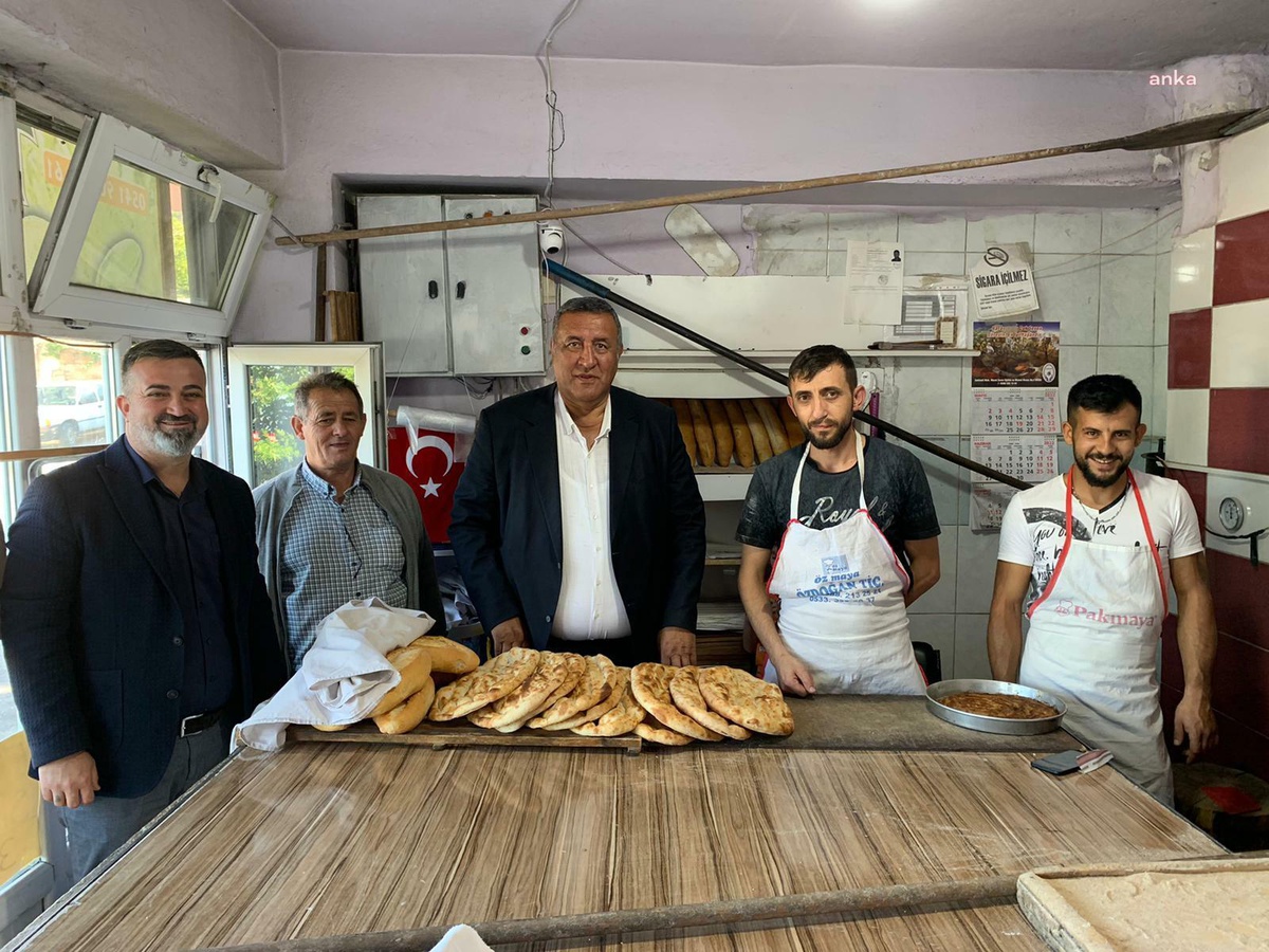 Gürer\'den, Bakan Kirişci\'nin "Ekmeğin Maliyeti Düşürüldü" Yanıtına Tepki: "Ekmeğin Kilosunun 15 Liraya Çıktığından Bakanın Haberi Yok Mu?"