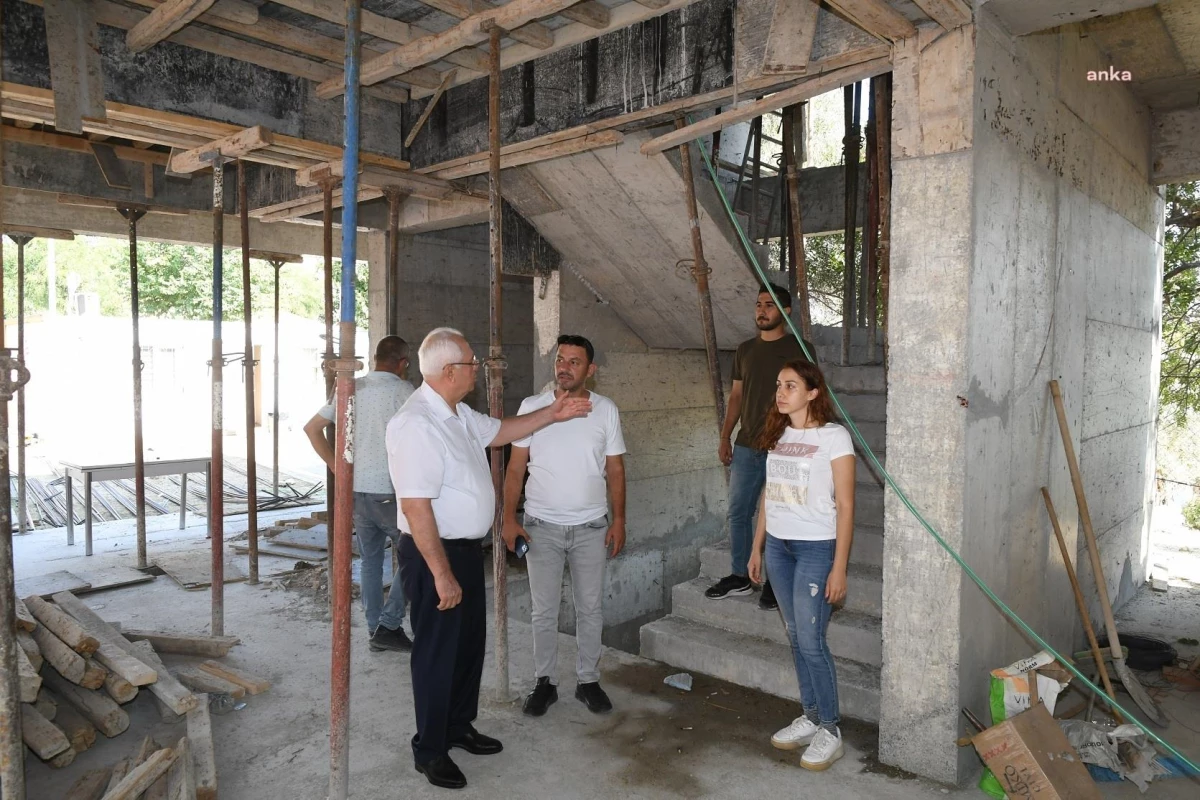 Karabağlar Belediye Başkanı Selvitopu, Çalıkuşu Semt Merkezi İnşaatını İnceledi