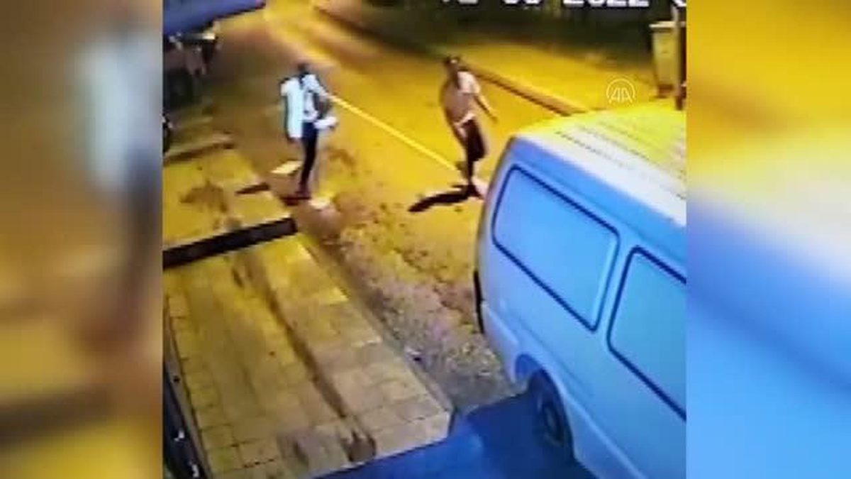 Karabük\'te motosiklet hırsızlığı güvenlik kamerasına yansıdı