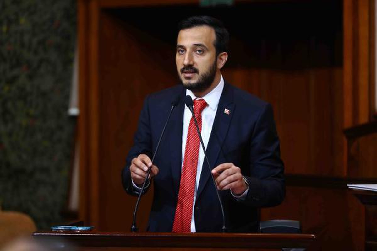 Özdemir: Yürüyen merdiven ve asansörlerde yaşanan sıkıntının sorumlusu İBB yönetimdir