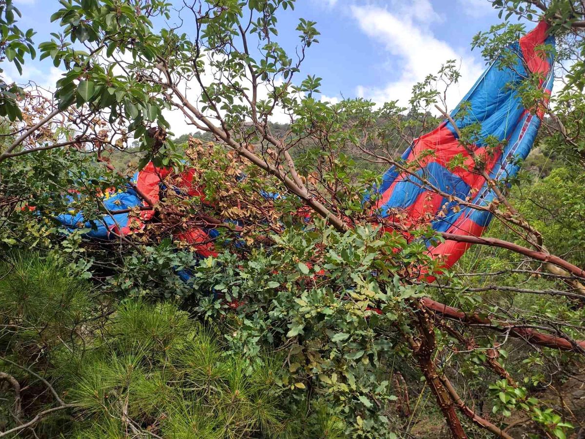 Tokat\'ta yamaç paraşütü pilotu düştü