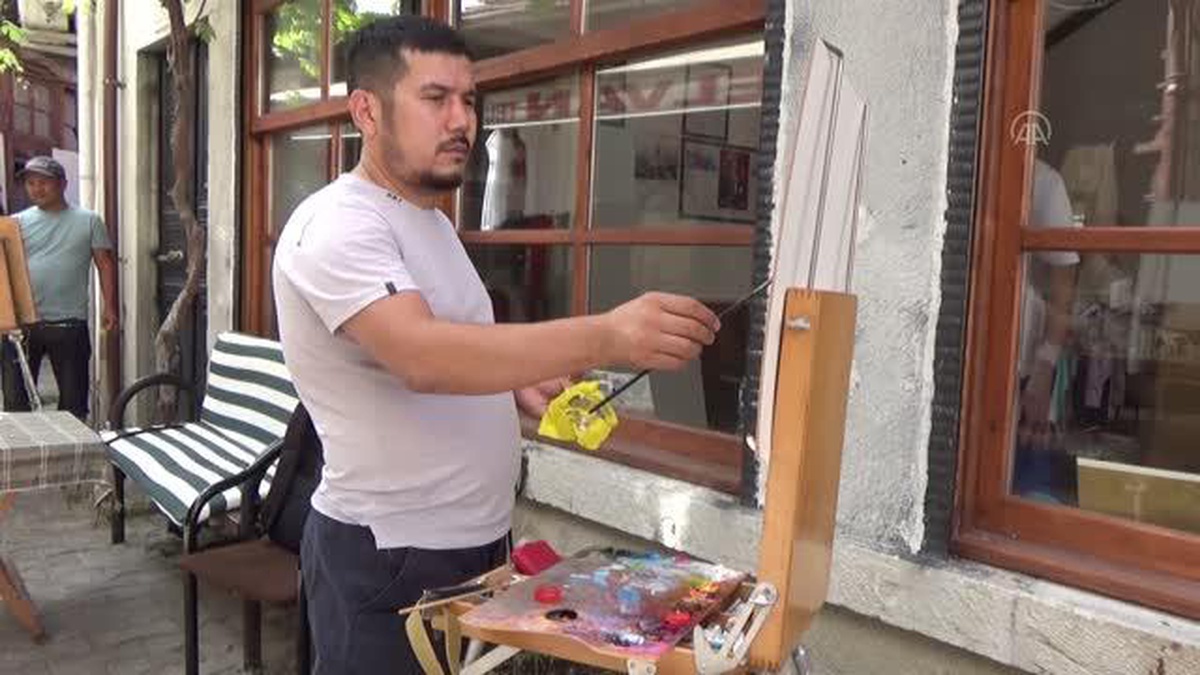 Türki Cumhuriyetlerden ressamlar Safranbolu\'nun güzelliklerini resimlerine yansıtıyor