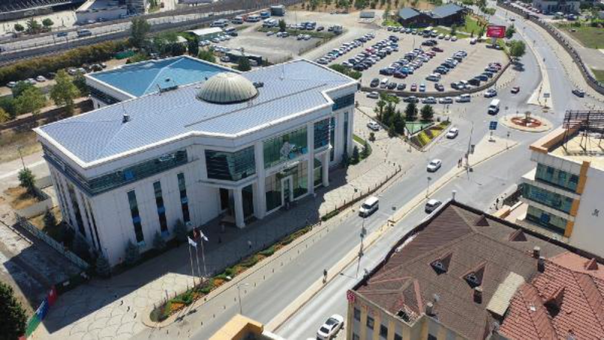 Tuzla Belediyesi\'nde görevli memur ve işçiye 26 bin 400 liralık promosyon