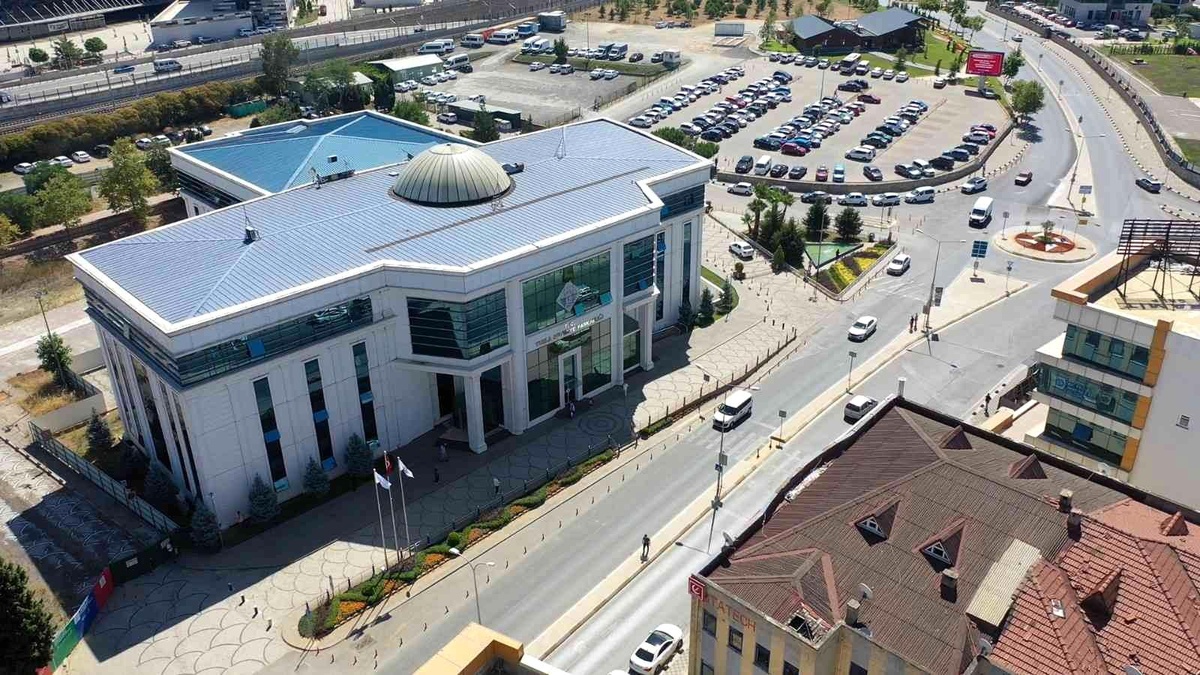 Tuzla Belediyesi\'nden memur ve işçisine 26 bin 400 liralık promosyon müjdesi