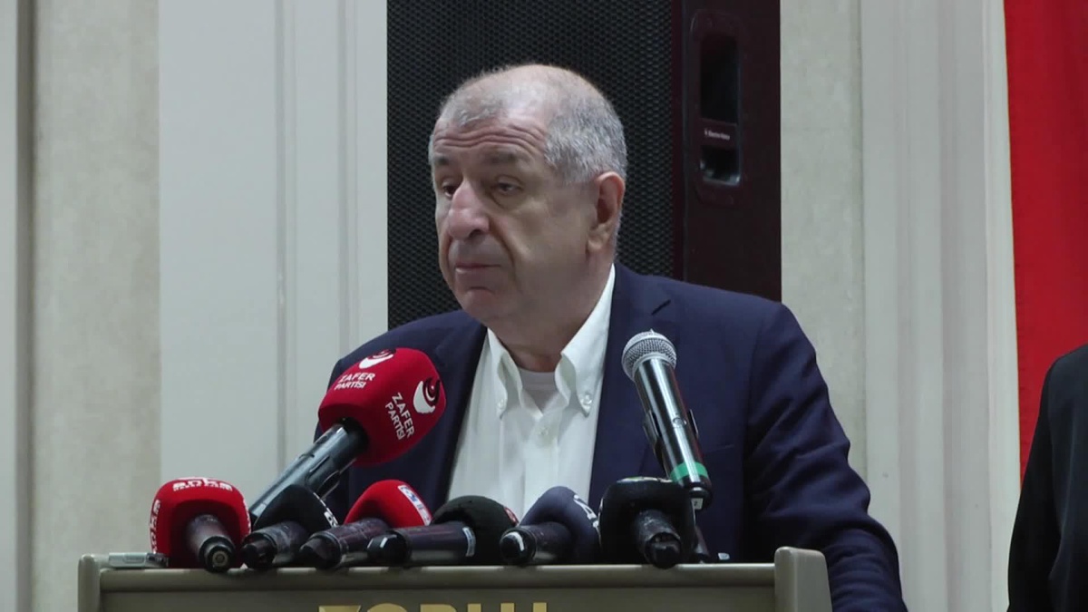 Ümit Özdağ, Trabzon\'da: "Kriz, Krizi Besliyor"