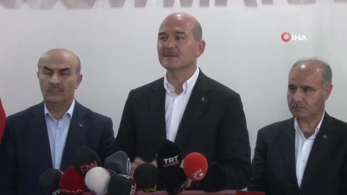 Bakan Soylu: "3. bir tırın varlığı, polisin lastiğini patlattıkları, olayın farklı boyutu olduğunu iddia eden değerlendirmeler var. Tamamen gerçek...