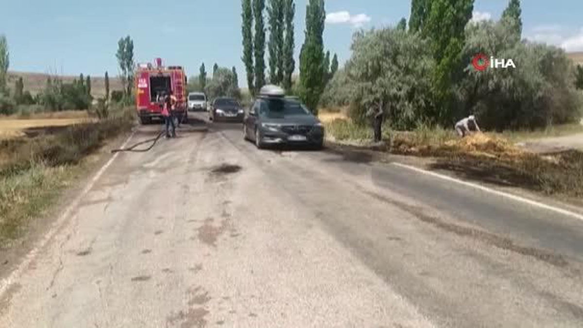 Balya yüklü traktör römorku alev aldı, 1 kişi yaraladı
