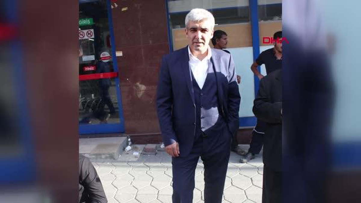 GAZİANTEP\'TEKİ KAZADA HAYATINI KAYBEDEN BABA İLE OĞLU SON YOLCULUĞUNA UĞURLANDI