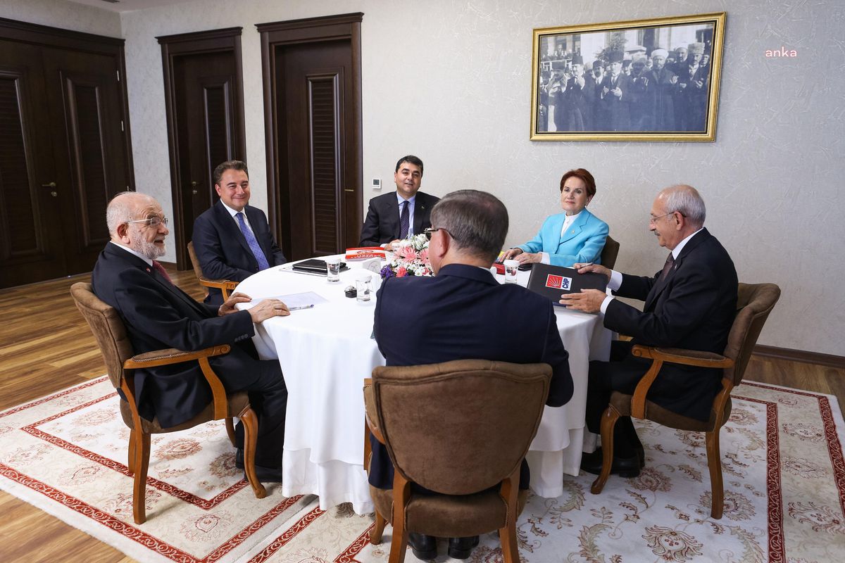 Karamollaoğlu: İlk Günden Bugüne, Her Geçen Gün Umudu Birlikte Büyüttüğümüz, Hep Birlikte ve Kararlı Bir Şekilde Yol Aldığımız Değerli Genel...