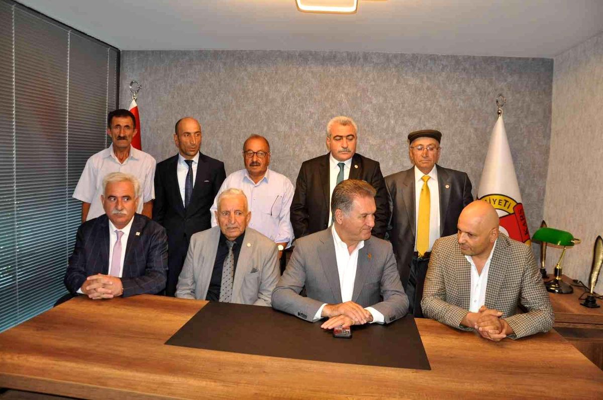 Sarıgül Kars\'ta gündemi değerlendirdi