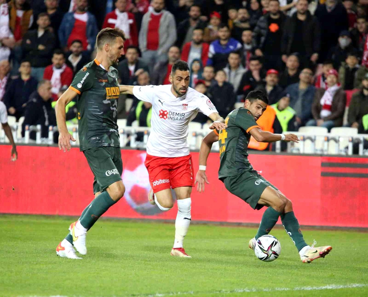 Sivasspor Alanyaspor rekabetinde 11. randevu