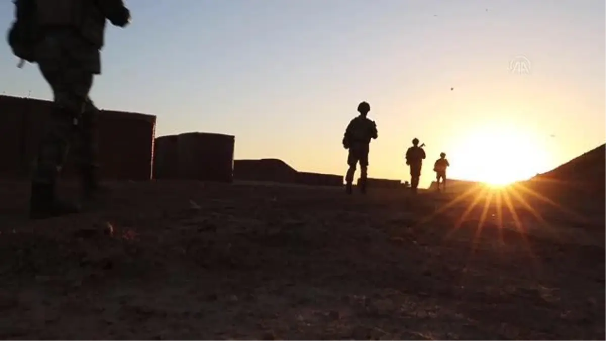 TEL ABYAD - Mehmetçik, Barış Pınarı bölgesindeki ihtiyaç sahiplerinin de kahramanı