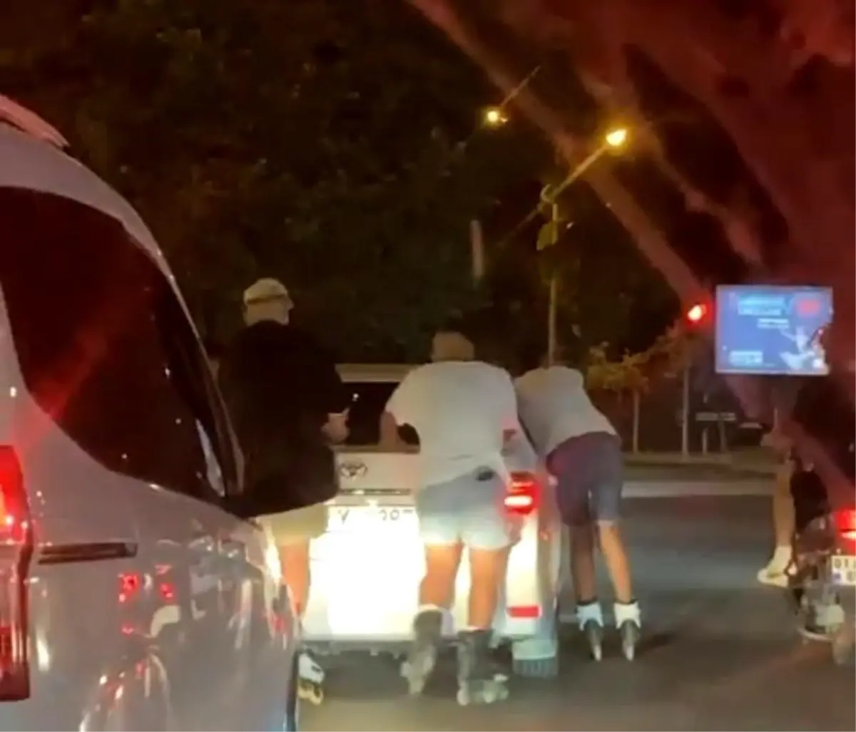 Adana\'da patenli gençlerin ölümle oyunu