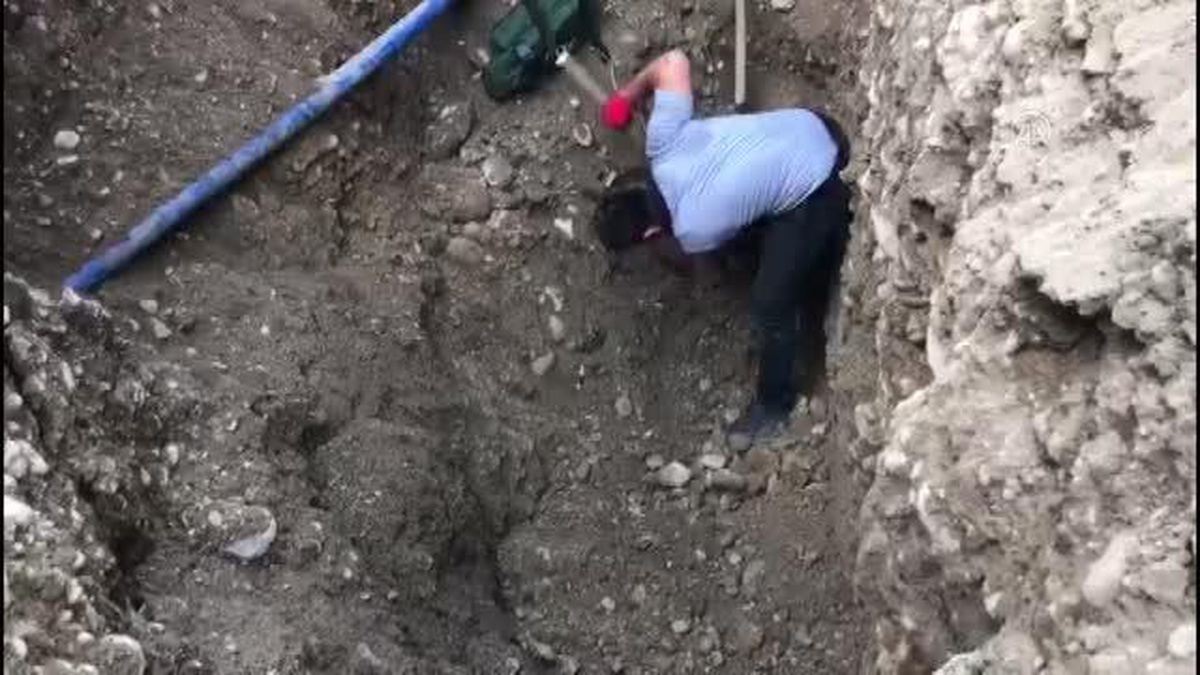 Erzincan\'da altyapı çalışmasında göçük altında kalan işçi kurtarıldı