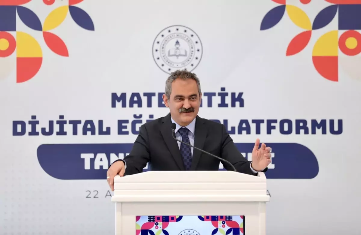 Bakan Özer: "Tüm vatandaşlarımızın matematik öğrenmeye ihtiyacı var"