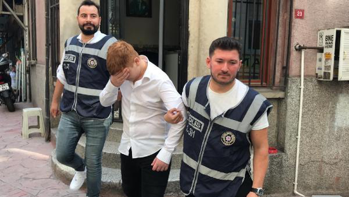 BEYOĞLU\'NDA BİLGİSAYAR MÜHENDİSİNİ GASP ŞÜPHELİLERİNDEN BİRİ YAKALANDI