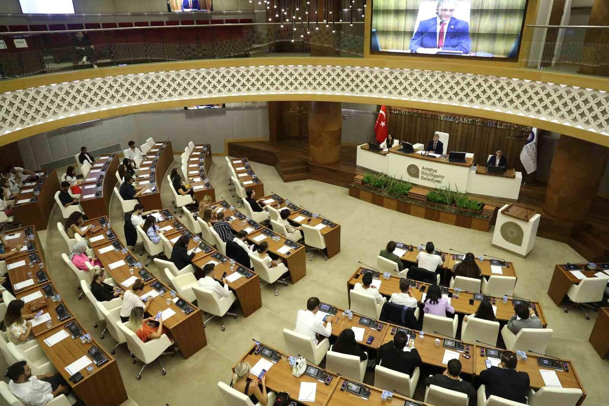 Antalya Büyükşehir\'in Gençlik Meclisi Bu Yıl Son Kez Toplandı