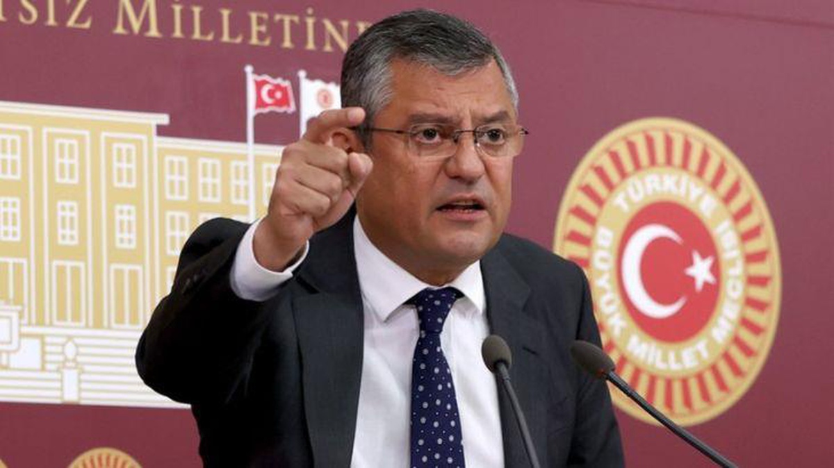 CHP\'li Özel\'den Cumhurbaşkanı Erdoğan\'a "üzüm" tepkisi: Açıkladığı fiyat üzüm üreticisine ve Manisa\'ya hakarettir