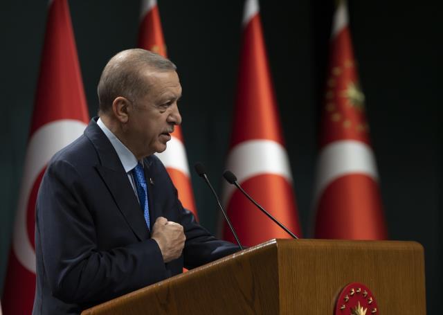 Cumhurbaşkanı Erdoğan, Kabine Toplantısı'ndan sonra açıklamalar yapıyor Cumhurbaşkanı Erdoğan, Kabine Toplantısı'ndan sonra açıklamalar yapıyor
