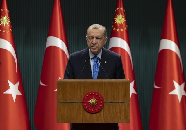 Cumhurbaşkanı Erdoğan, Kabine Toplantısı'ndan sonra açıklamalar yapıyor Cumhurbaşkanı Erdoğan, Kabine Toplantısı'ndan sonra açıklamalar yapıyor