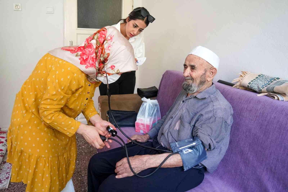 Hasta ve yaşlı bakımı onlara emanet