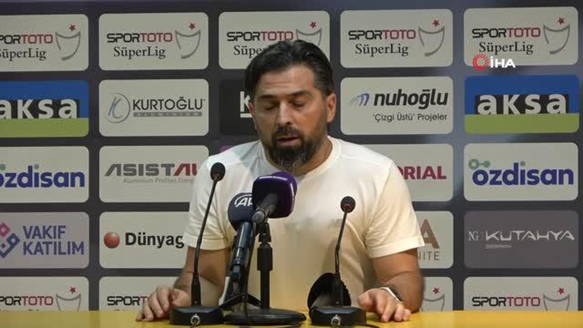 İlhan Palut: "Güzel gollerle maçı kazandık"