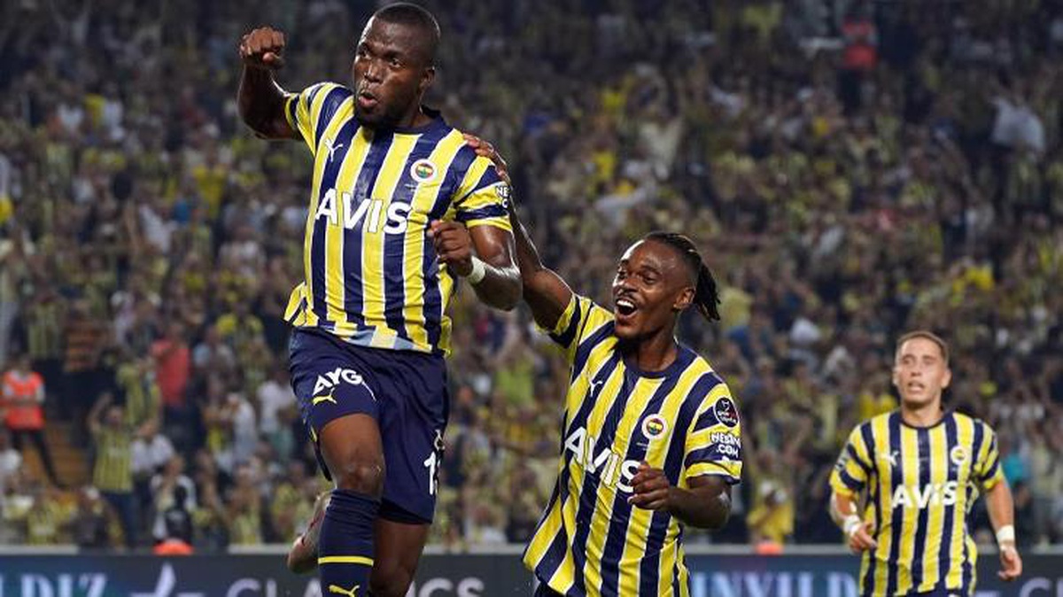 Lider Fenerbahçe! Sarı-lacivertliler, Adana Demirspor\'u 4-2 mağlup etti