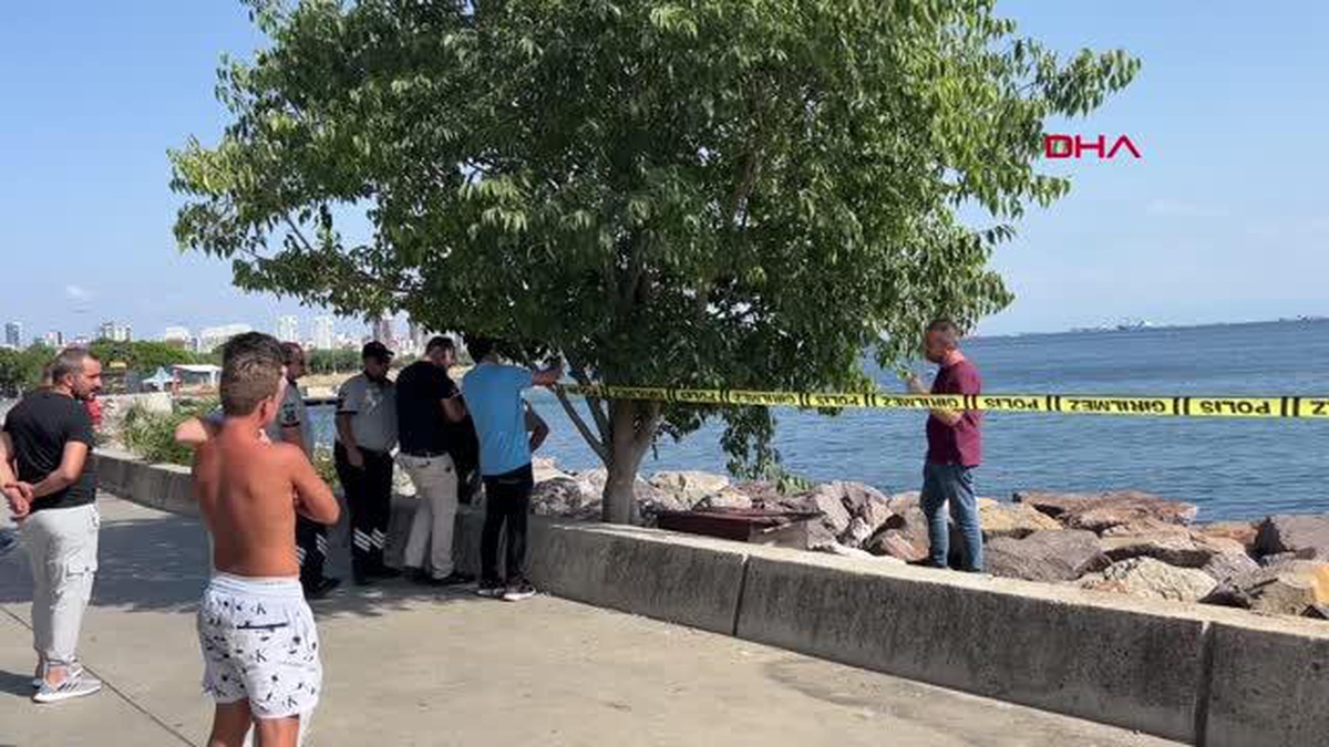 KARTAL SAHİLİ\'NDE DENİZDE EL BOMBASI BULUNDU