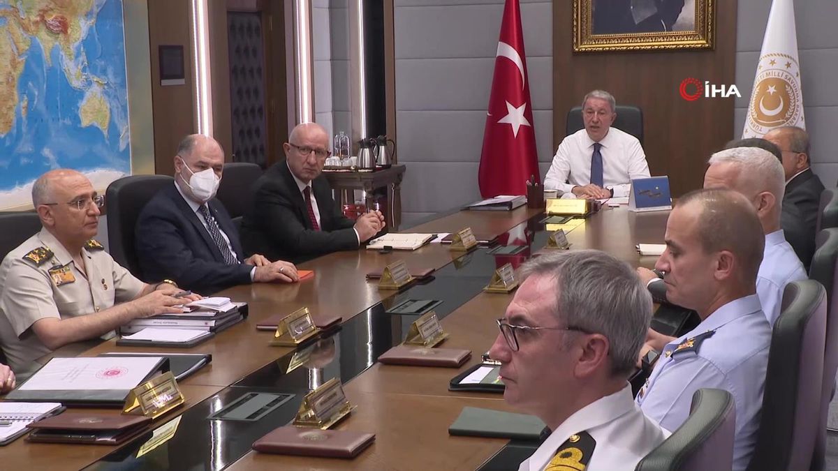 Milli Savunma Bakanı Akar\'dan "terörle mücadele" ve "tahıl koridoru" açıklaması
