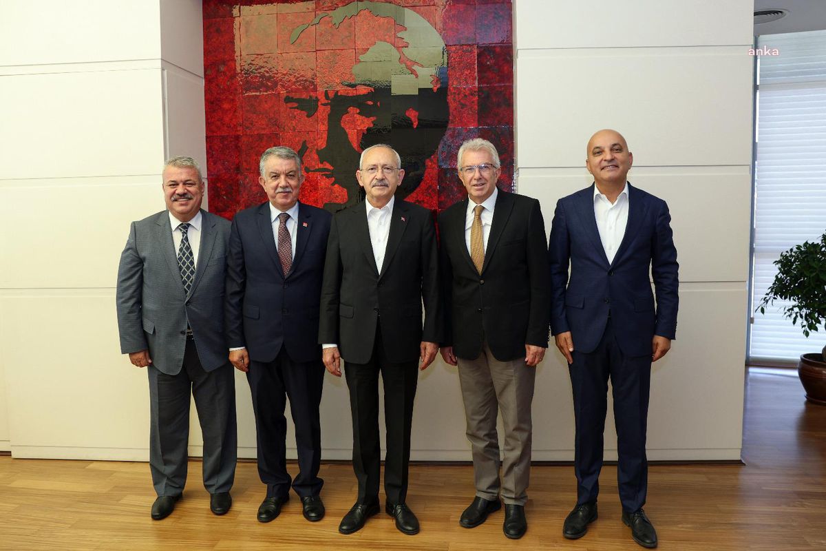 Ödemiş Belediye Başkan Eriş, CHP Lideri Kemal Kılıçdaroğlu\'nu Ziyaret Etti