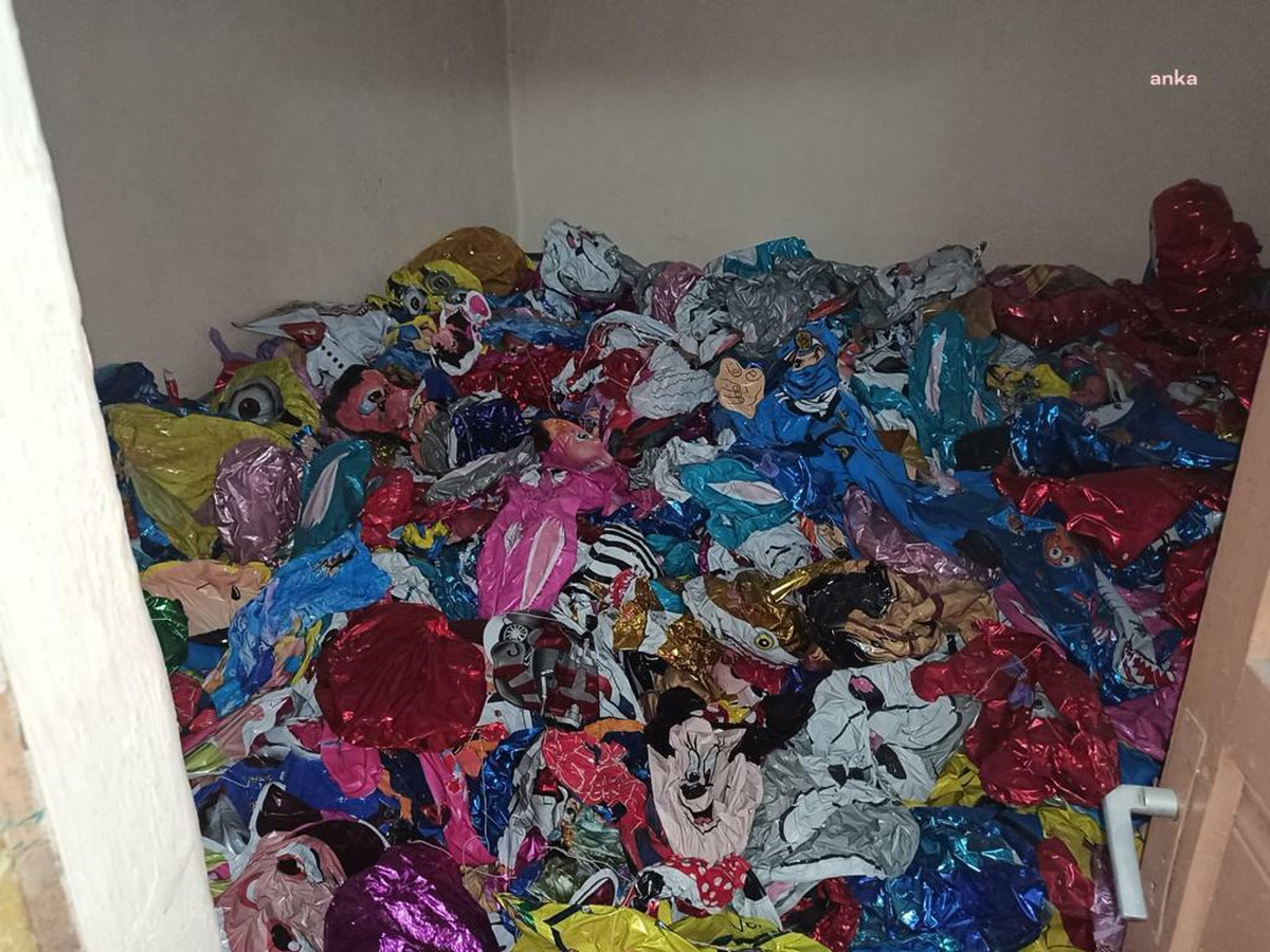 Odunpazarı Zabıtası\'ndan \'Merdiven Altı Uçan Balon Üretimine\' Baskın