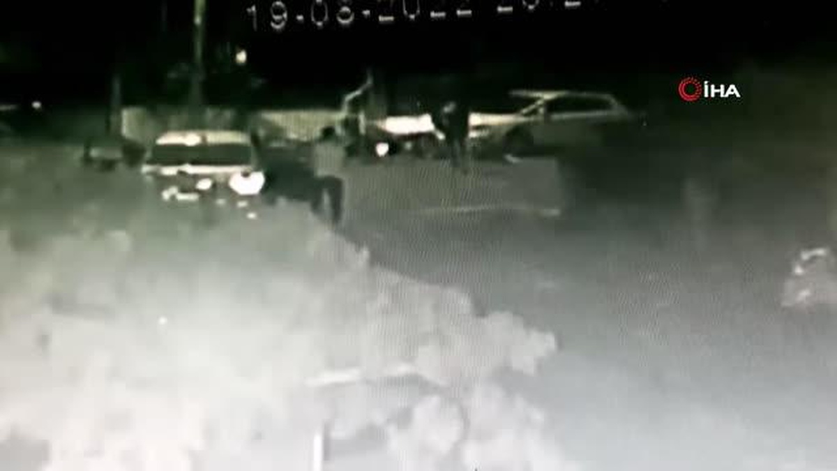 Otomobil, motosikletle çarpıştı: 2 çocuk yaralandı