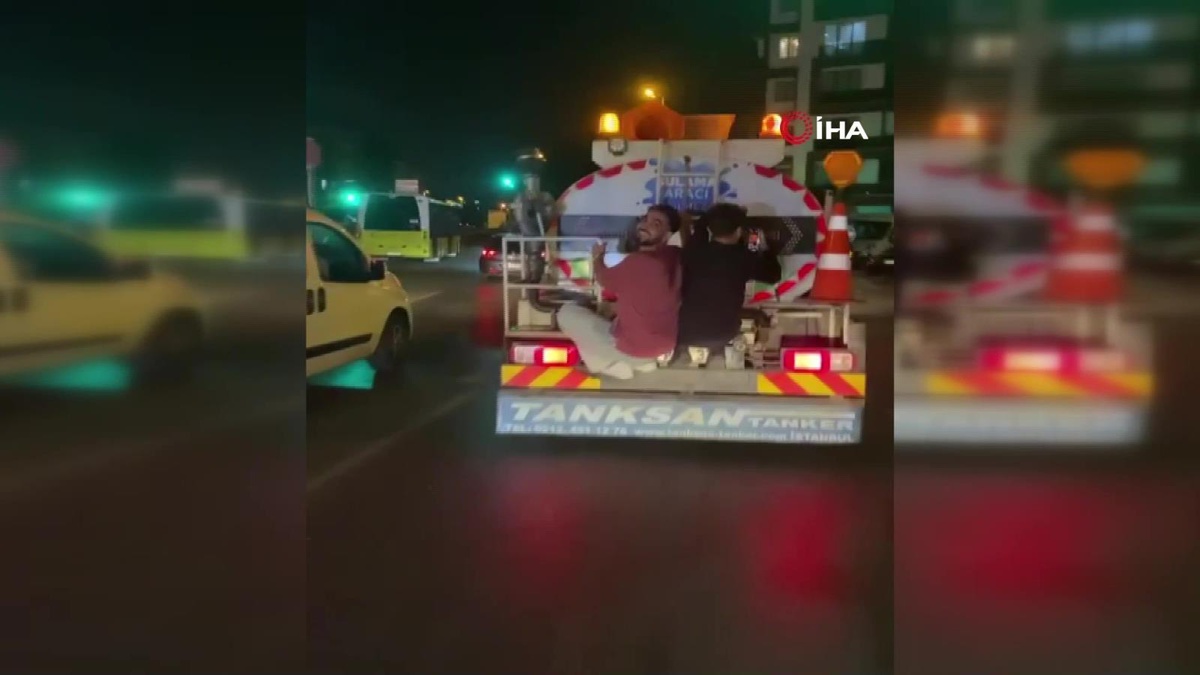 Su tankerinin arkasına takılan 2 gencin tehlikeli yolculuğu kamerada