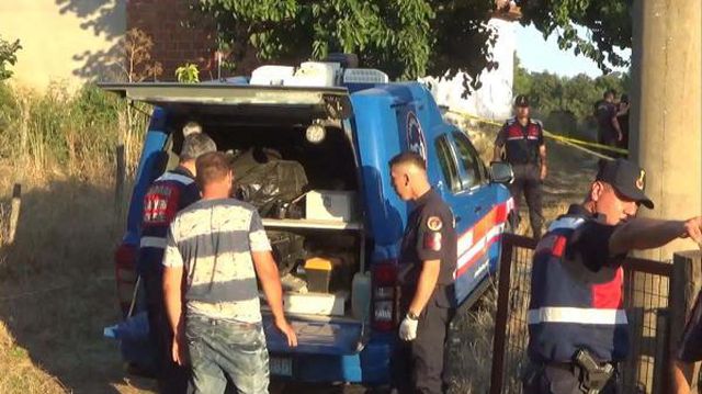 Yengesini öldürüp kayıplara karışan 14 yaşındaki cinayet şüphelisi yakalandı Yengesini öldürüp kayıplara karışan 14 yaşındaki cinayet şüphelisi yakalandı