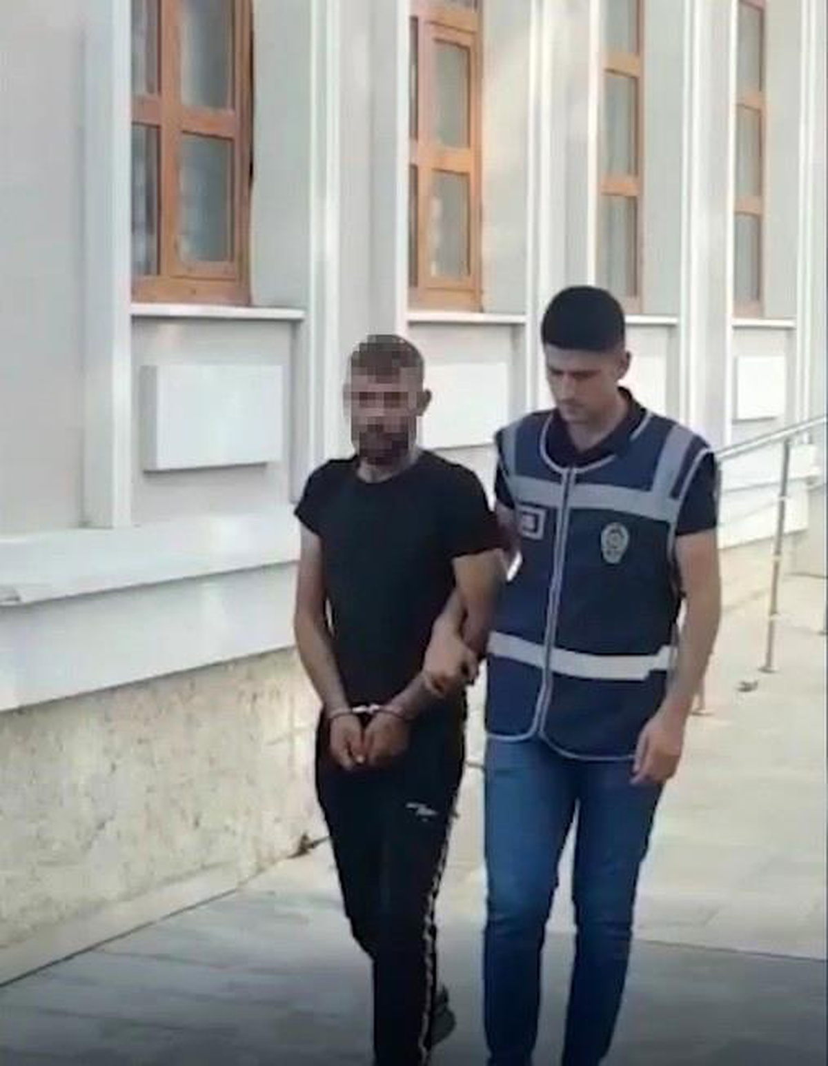 Akü hırsızları operasyonla yakalandı