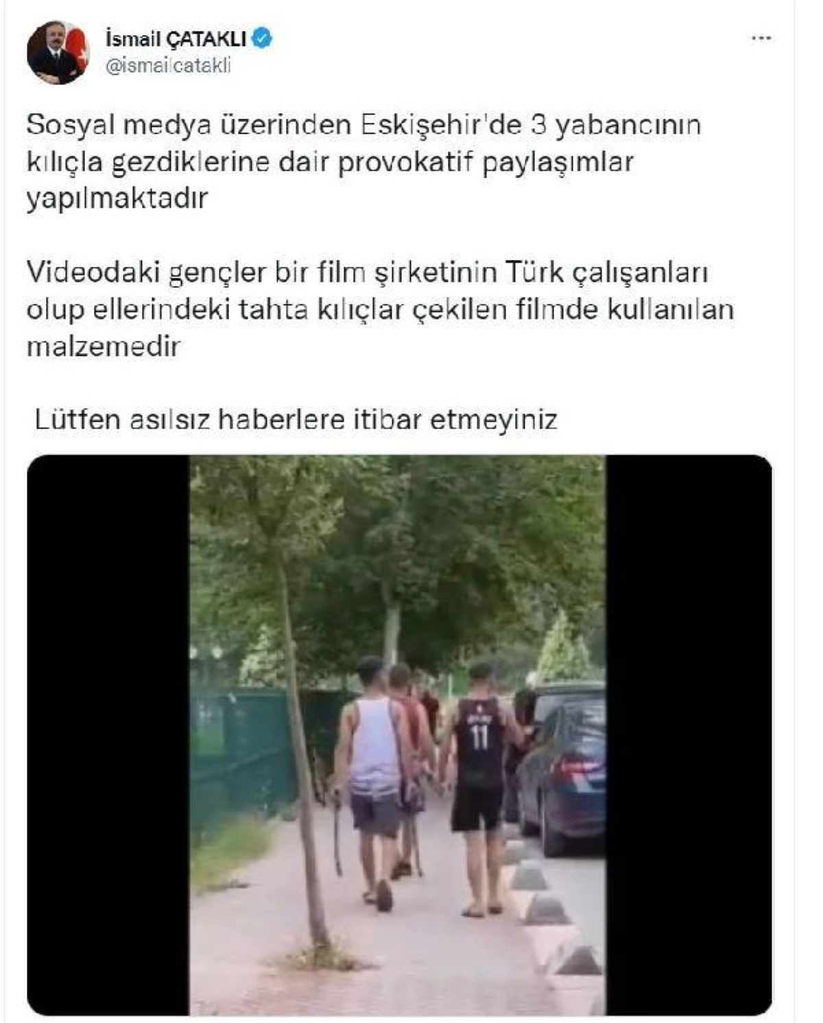 Çataklı\'dan Eskişehir\'de 3 yabancının kılıçla gezdiği iddiasına ilişkin açıklama Açıklaması