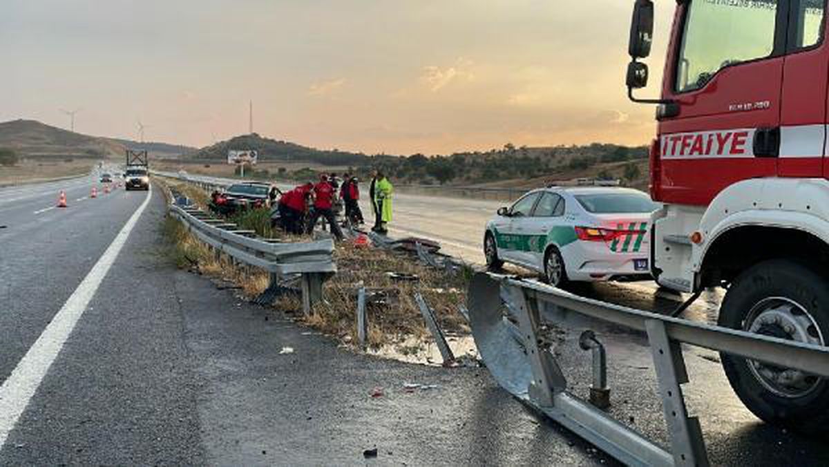 Balıkesir'deki kazada anne ve baba öldü, 2 çocuğu yaralandı