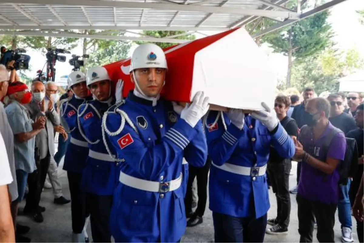 CİVAN CANOVA SON YOLCULUĞUNA UĞURLANDI