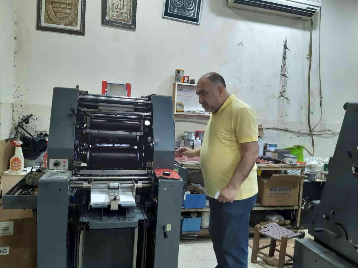 Diyarbakır\'da çırak olarak girdiği matbaa atölyesinde geçen ömür