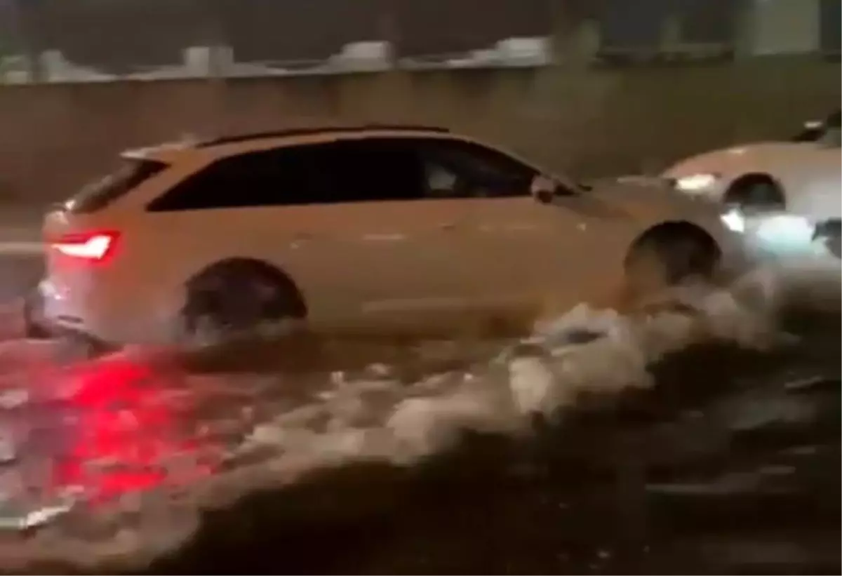 Edirne\'de şiddetli yağmur, yollar nehir oldu aktı