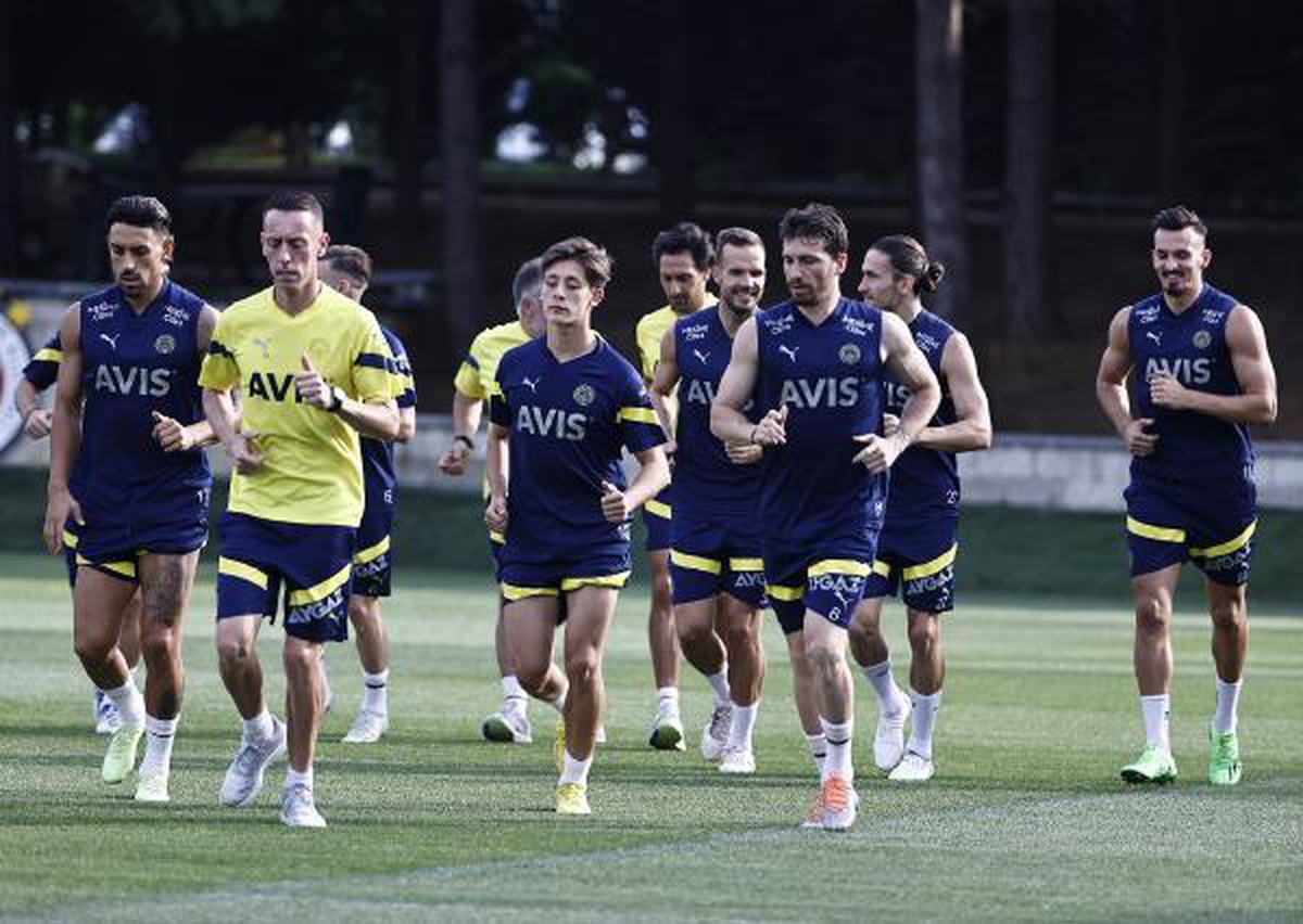 Fenerbahçe\'de Austria Wien maçının hazırlıkları başladı