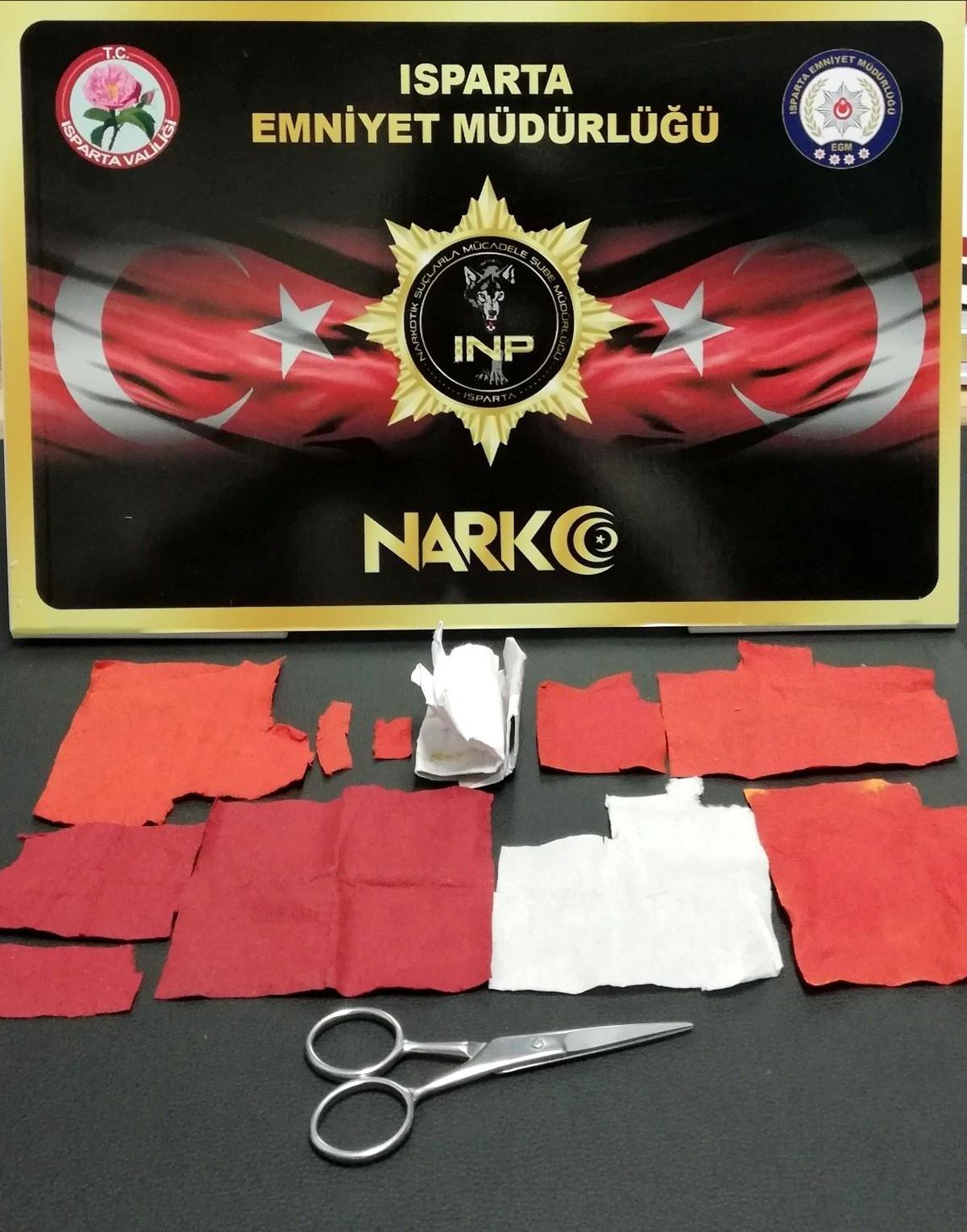 Isparta\'da uyuşturucu operasyonlarında gözaltına alınan 6 kişi tutuklandı