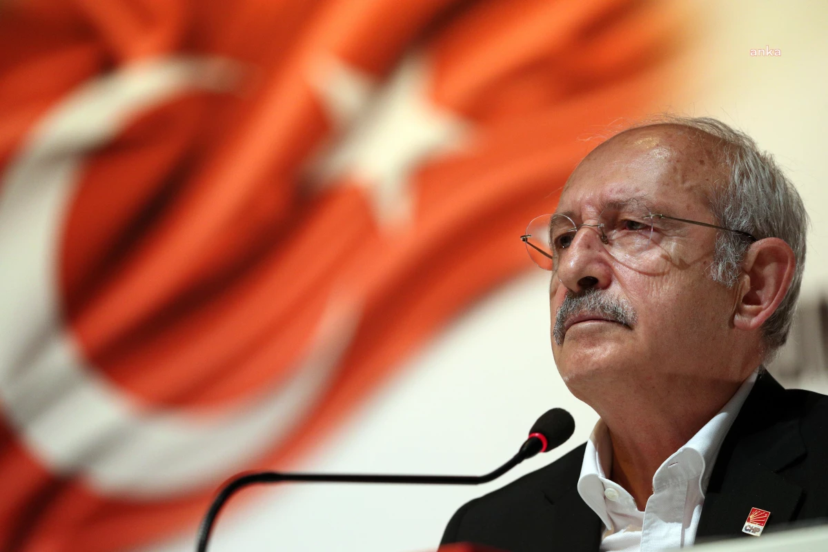 Kılıçdaroğlu: "Çağdaş Türk Resminin Değerli Ustalarından Prof. Dr. Adnan Çoker\'in Vefatından Dolayı Büyük Üzüntü Duydum"